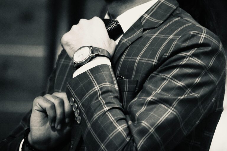 bespoke suits in dubai