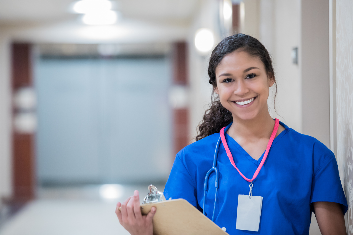 nurses uniforms in dubai